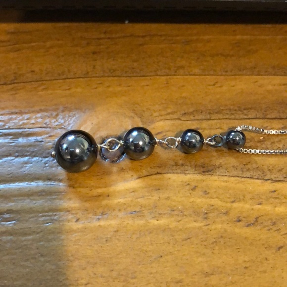 Necklace and earrings set - Picture 5 of 9